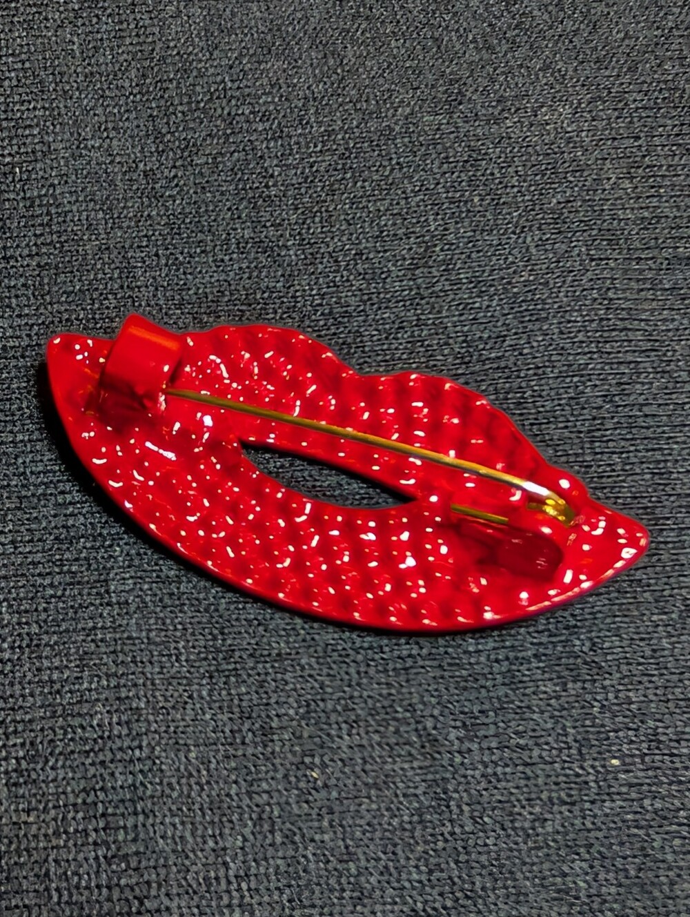 Red Crystal Lip Brooch - Women Jewelry - Picture 3 of 5